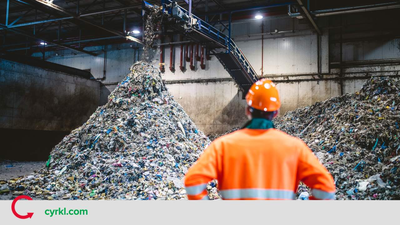 Než nakoupíte odpadové služby.jpg